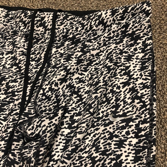 Nike Running Tights - Picture 2 of 2